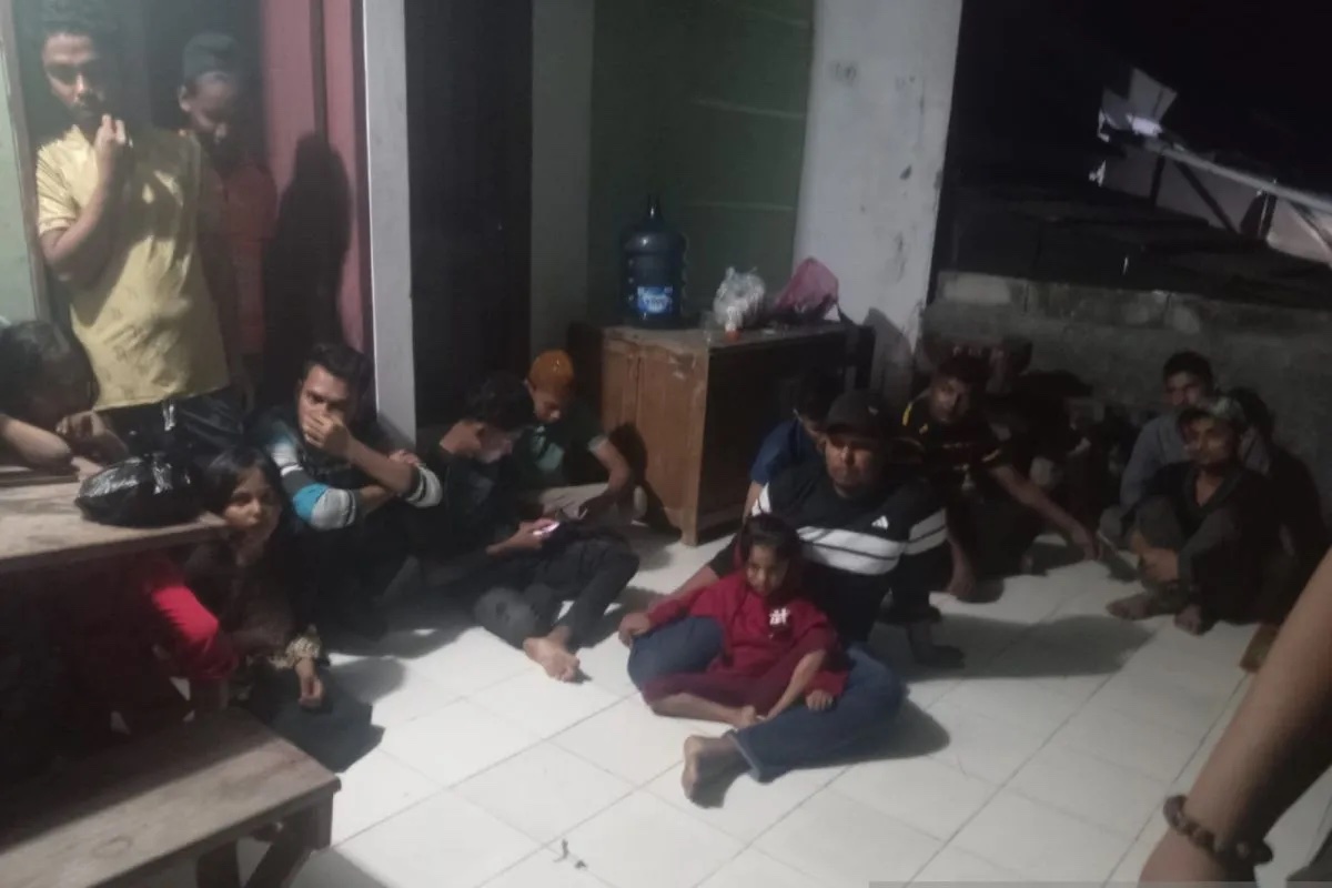 24-rohingya-found-living-in-cisolok-homes-sukabumi