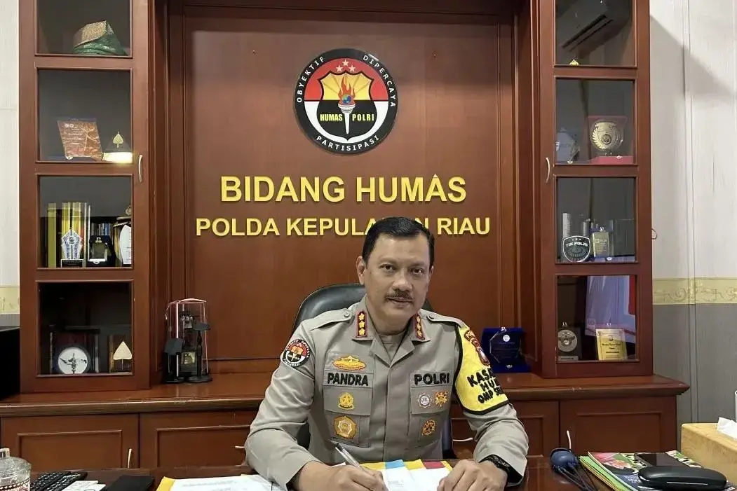 port-resumes-normal-operations-after-ferry-fire-riau-islands-police