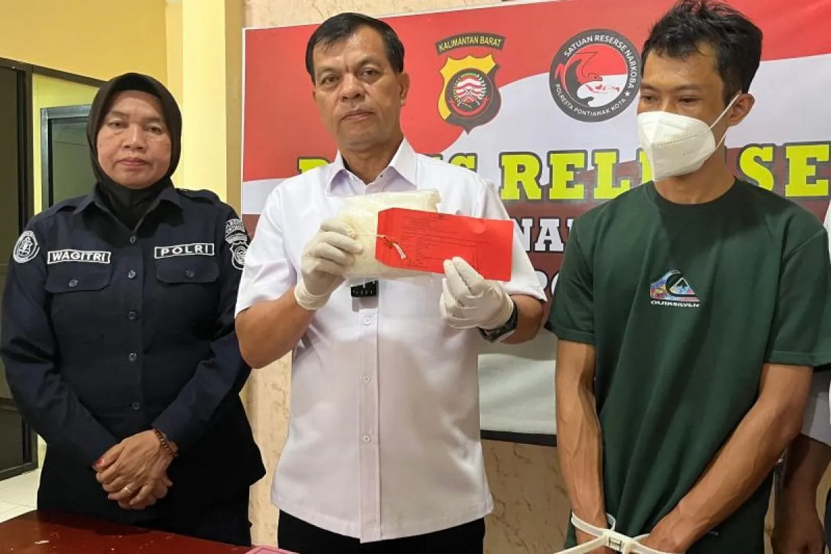 drugs-smuggling-attempt-of-1-kg-meth-foiled-in-pontianak