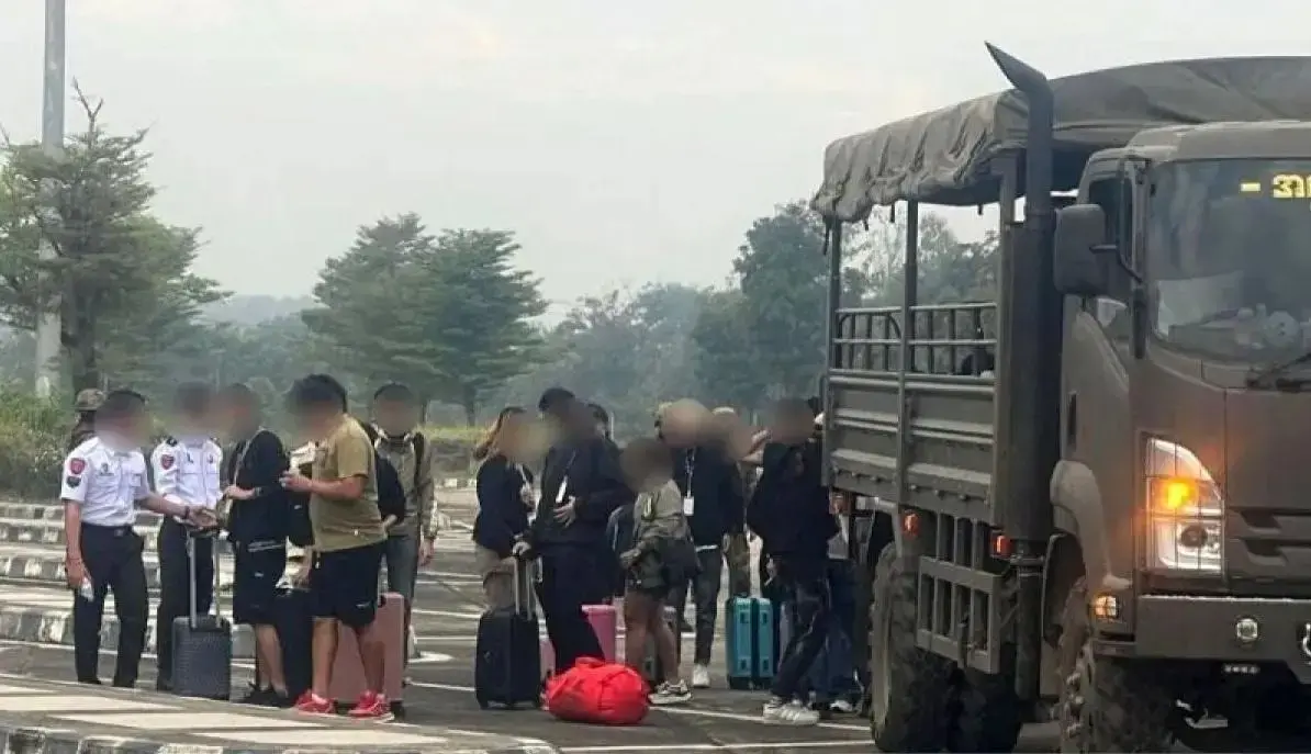 indonesian-embassy-evacuates-54-indonesians-from-myanmar-via-thailand-ahead-of-repatriation