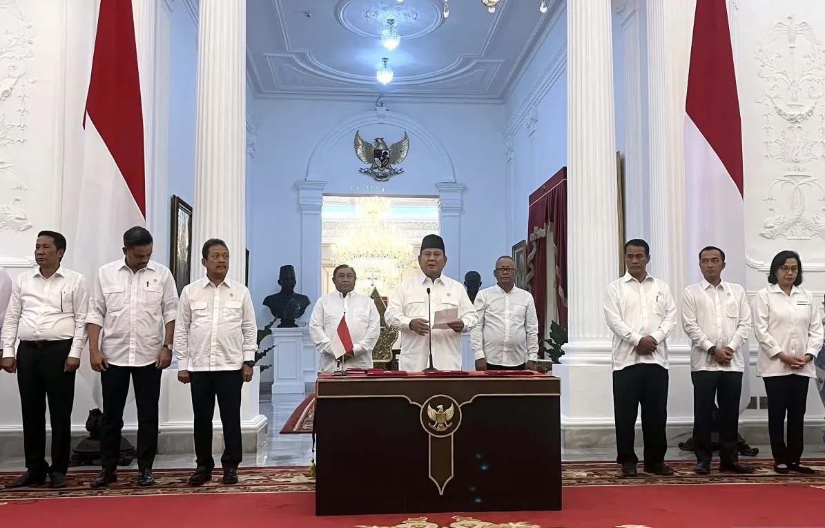 president-prabowo-signs-decree-on-seven-coordinating-ministries