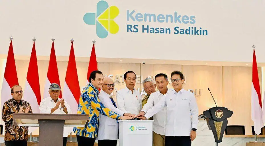 jokowi-inaugurates-hasan-sadikin-hospital-for-mother-and-child-in-bandung