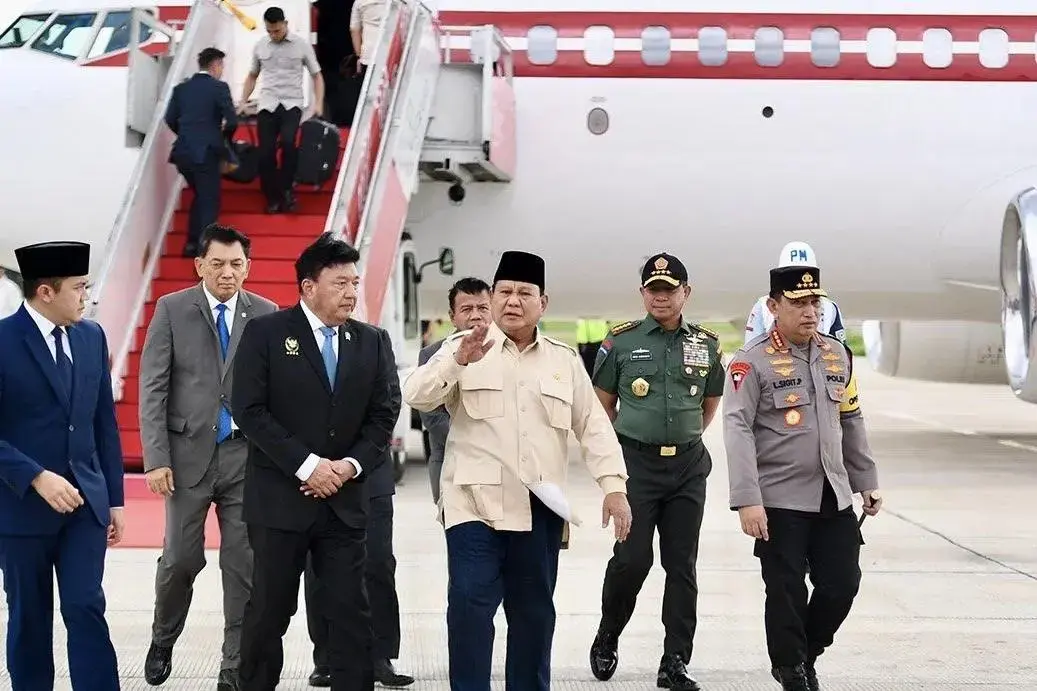 president-prabowo-returns-from-egypt-chairs-meeting-on-holiday-preparations