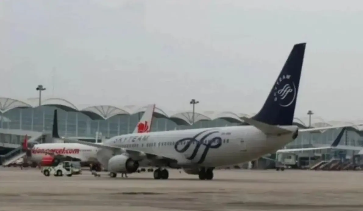 saudi-airlines-flight-makes-emergency-landing-in-indonesia-after-bomb-threat