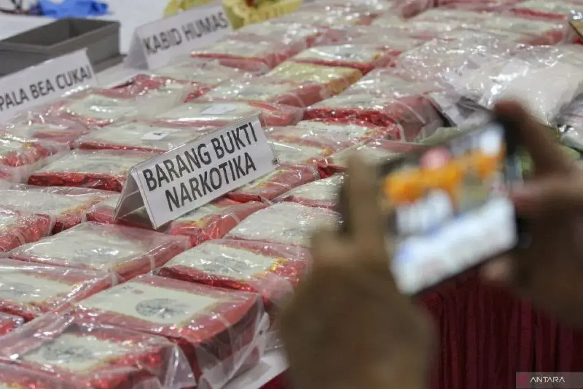 joint-law-enforcement-foils-drug-smuggling-attempt-in-riau-island