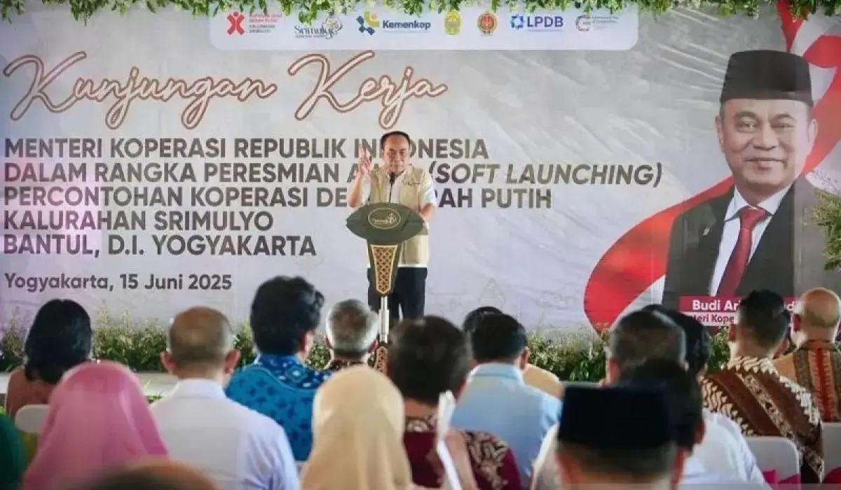 public-notaries-authorized-to-issue-village-cooperative-deeds-minister-budi-arie