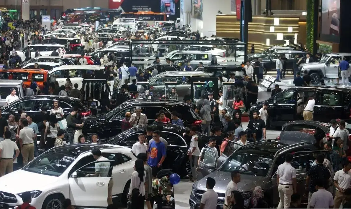 giias-2025-transactions-fall-despite-higher-attendance-expert-cites-weakened-purchasing-power