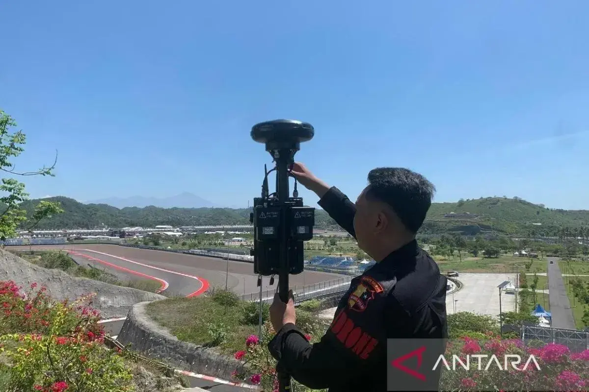 police-intercepts-illegal-drones-at-during-the-2025-motogp-mandalika