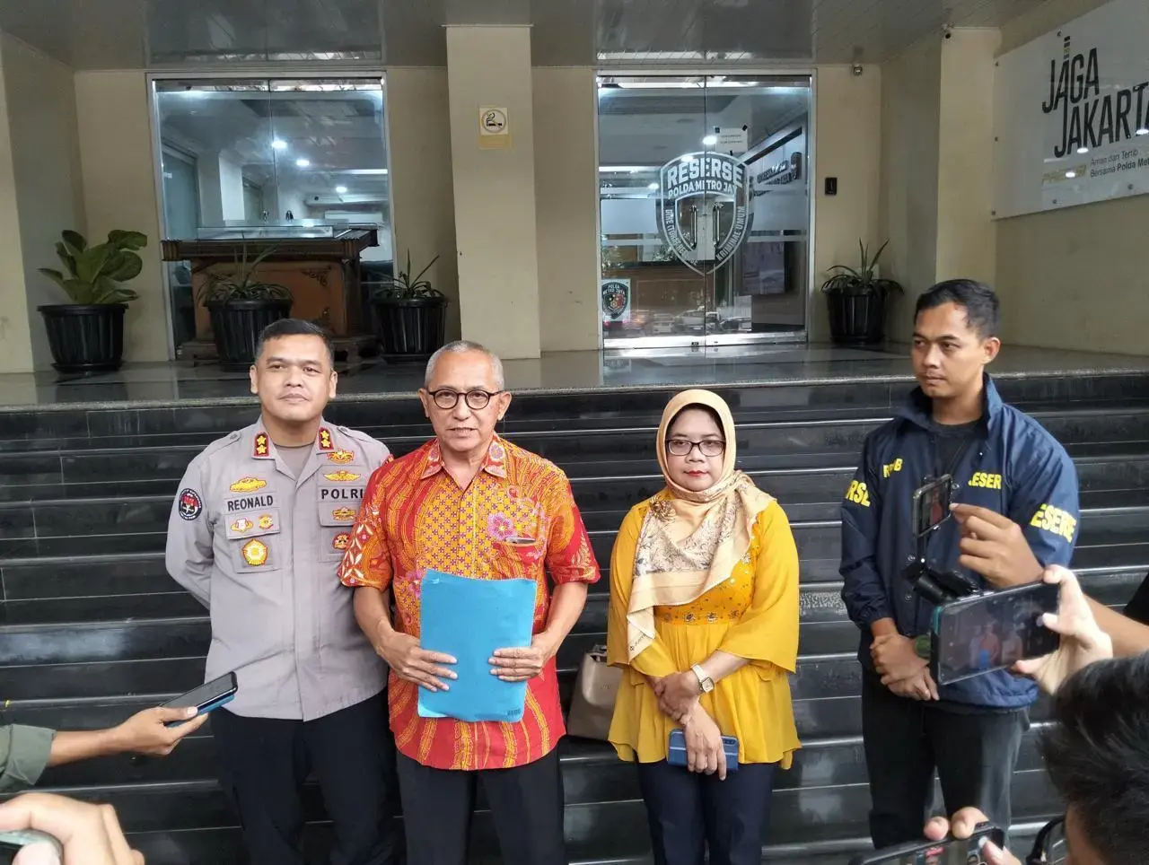 police-and-family-will-hold-a-meeting-regarding-young-diplomats-death