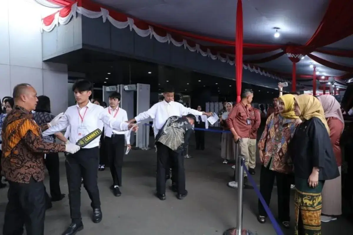 minister-rini-widyantini-assures-transparent-2025-state-college-entrance-exams