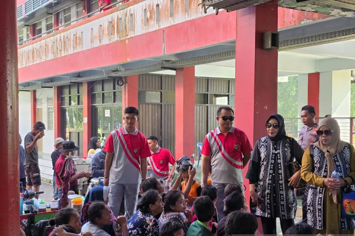 police-provides-legal-counseling-to-prospective-migrant-workers-in-nunukan