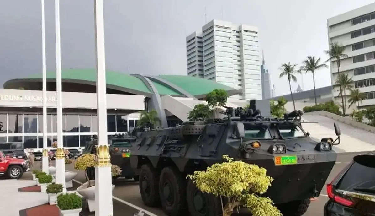 tni-soldiers-to-guard-dpr-until-fully-secure-defense-minister