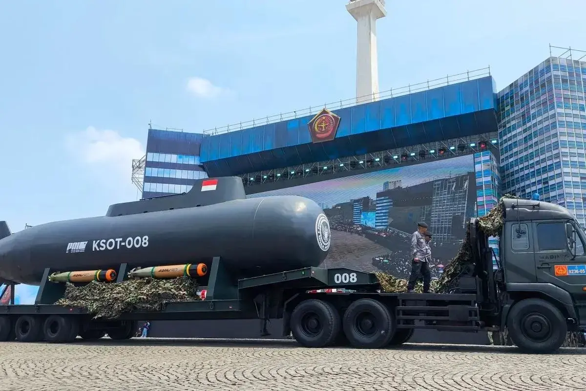 indonesia-to-produce-30-ai-powered-autonomous-submarines-to-guard-strategic-waters