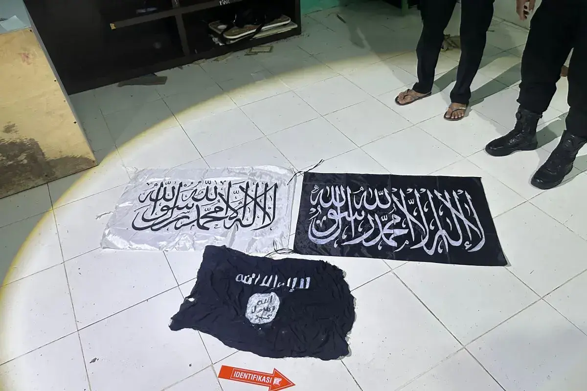 densus-88-arrest-isis-terrorist-affiliated-in-south-sulawesi