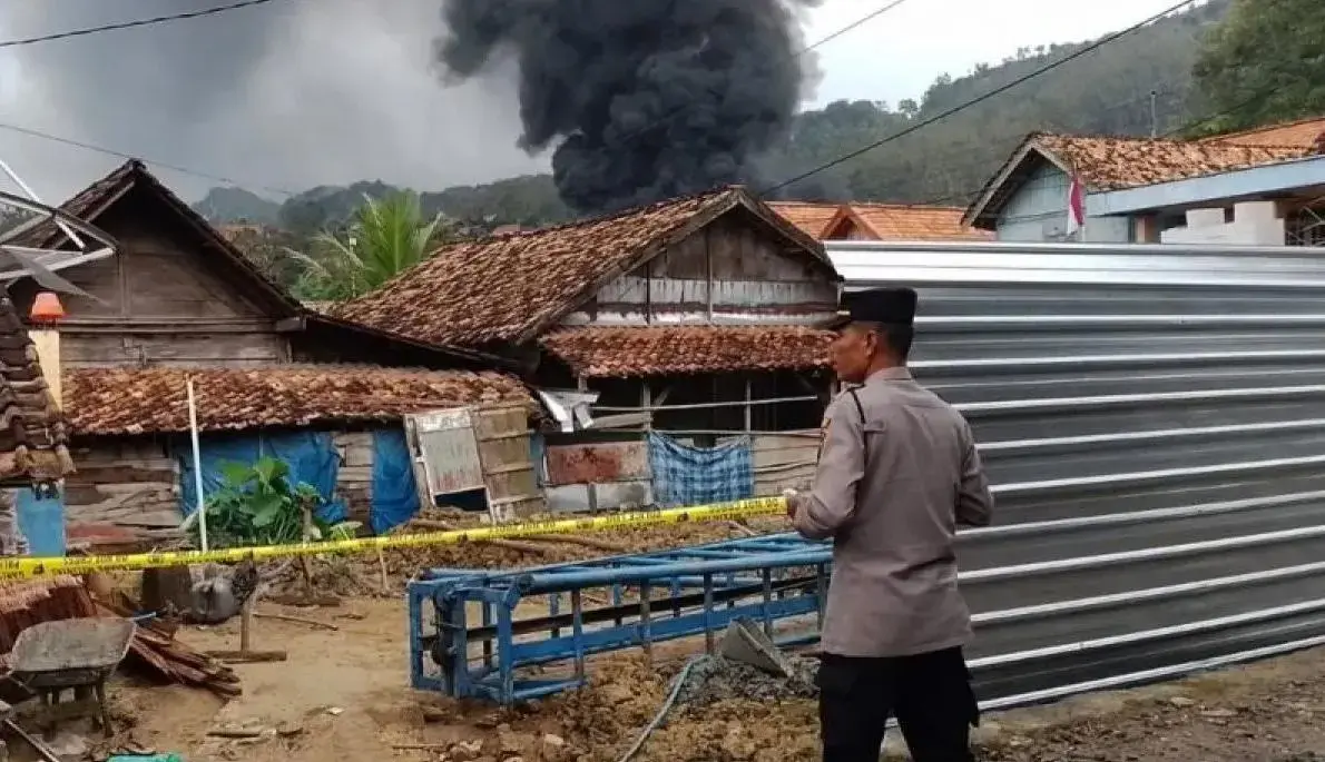 village-chief-reveals-60-community-run-oil-wells-in-blora-settlement