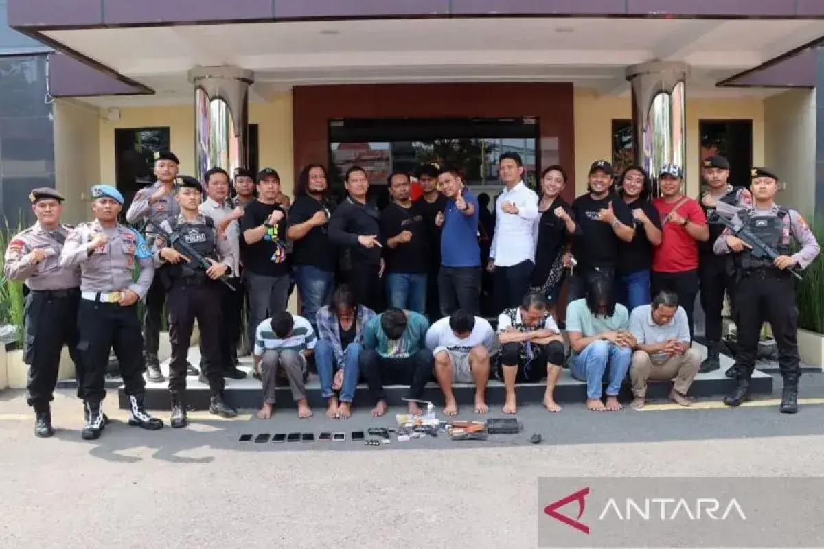 police-arrest-four-kidnappers-of-islamic-boarding-school-student-in-rejoso