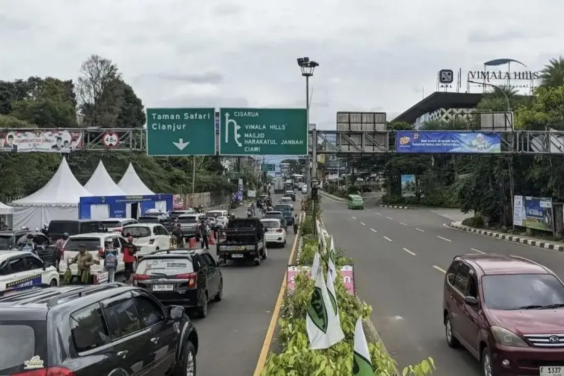 bogor-regency-welcomes-plan-for-cibinong-puncak-bus-route