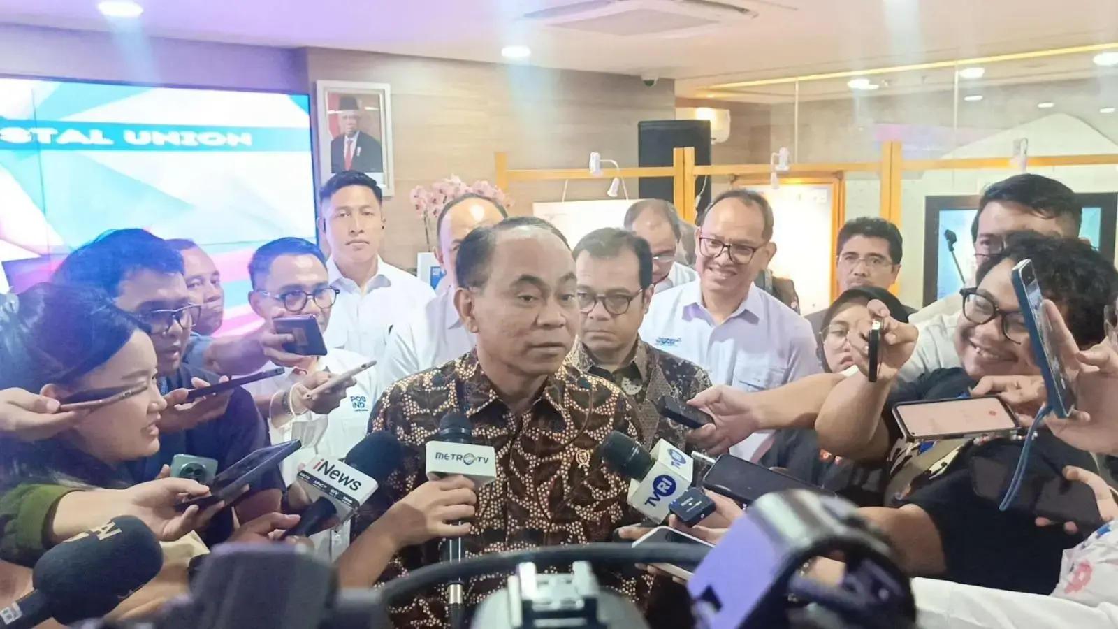 ministry-of-communication-and-information-give-stern-warning-for-e-wallet-app-for-facilitating-online-gambling