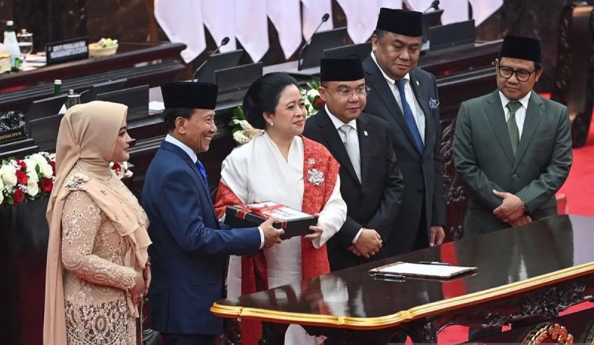 puan-maharani-re-elected-as-speaker-of-the-indonesian-house-of-representatives