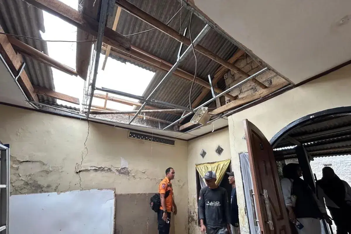 extreme-weather-triggers-disasters-in-yogyakarta-and-bogor