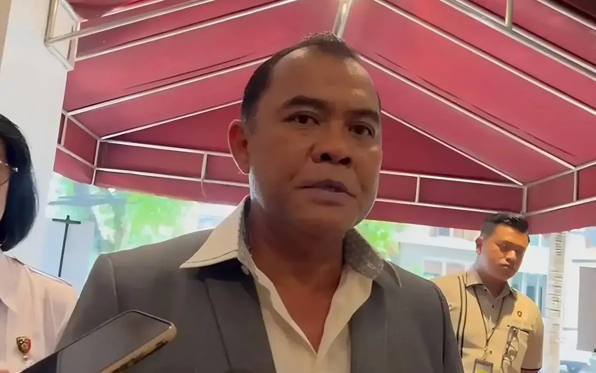 inp-back-government-crackdown-on-illegal-used-clothing-imports