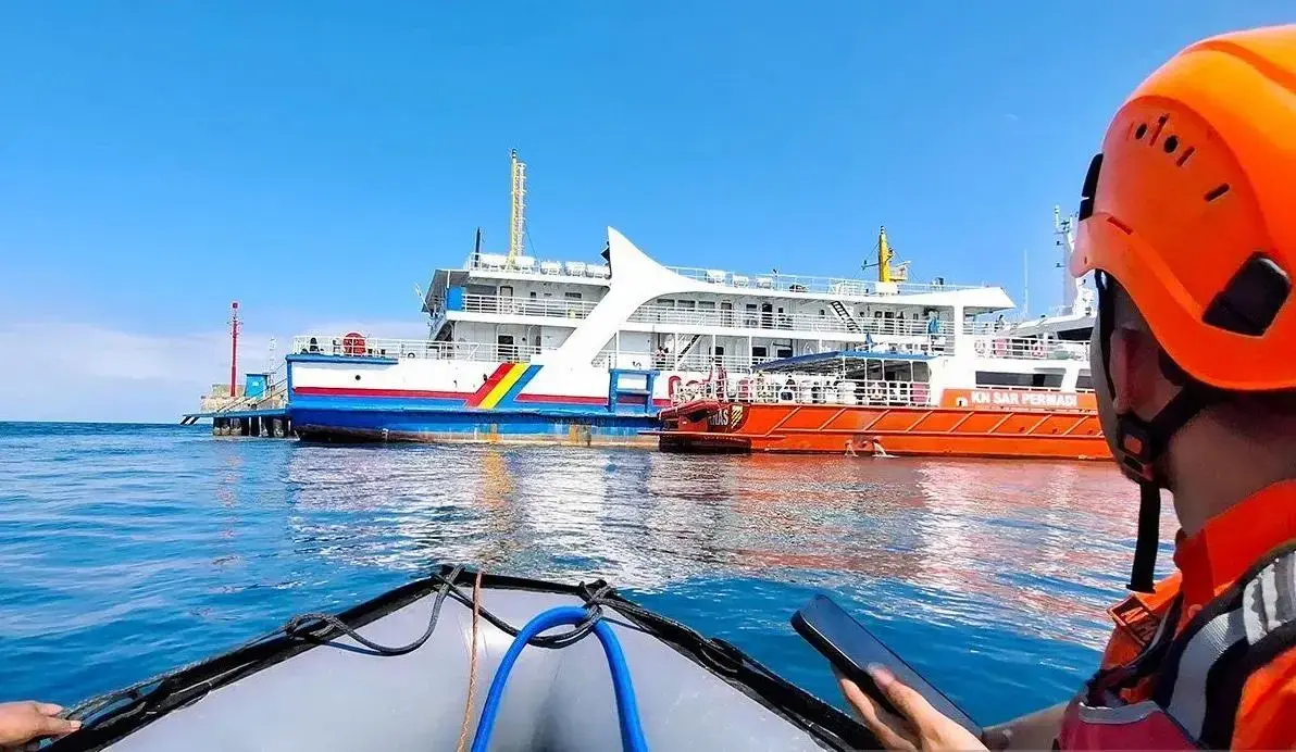 sar-prepares-team-to-recover-capsized-kmp-tunu-ferry-wreck-17-still-missing