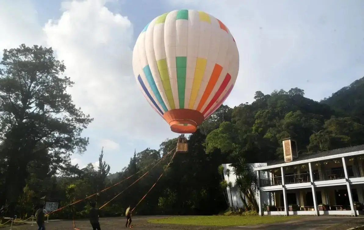 12-indonesians-injured-in-turkish-hot-air-balloon-crash