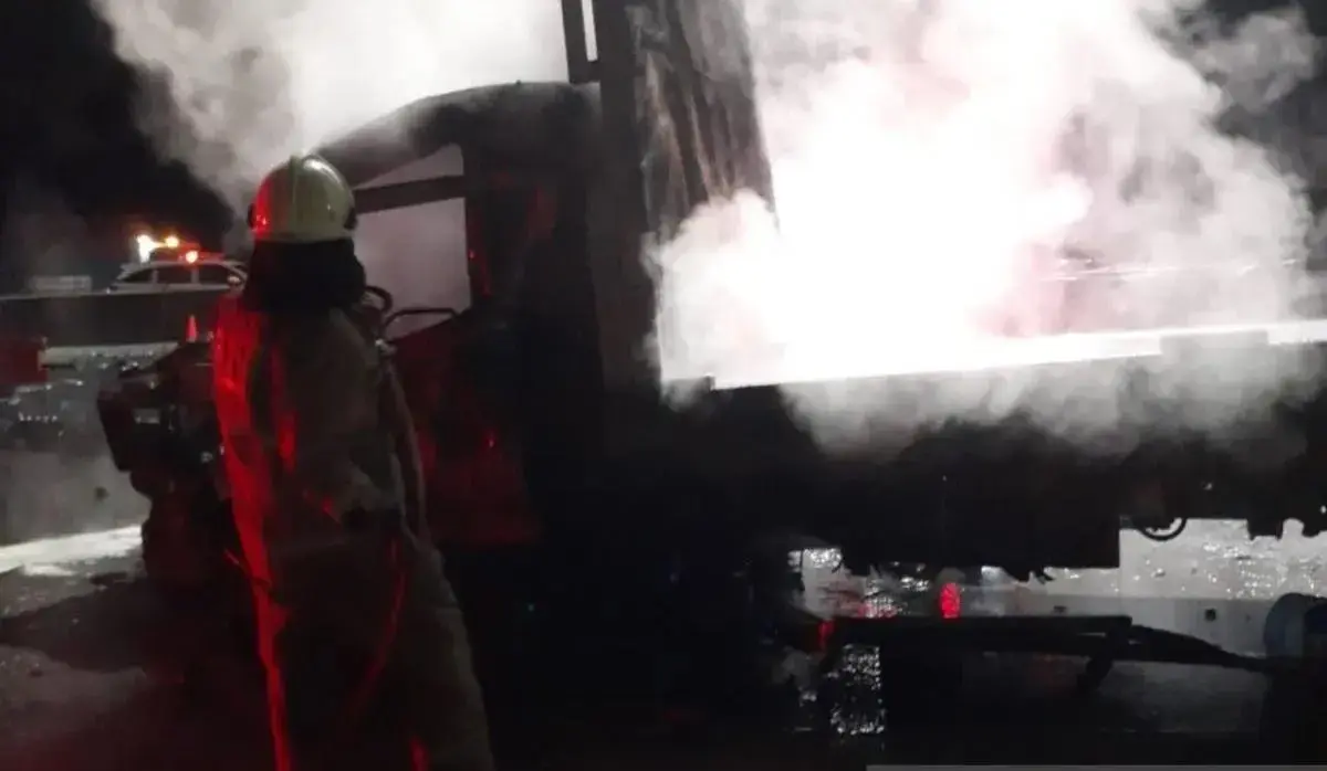 eight-dead-eleven-injured-in-fatal-ciawi-toll-gate-accident