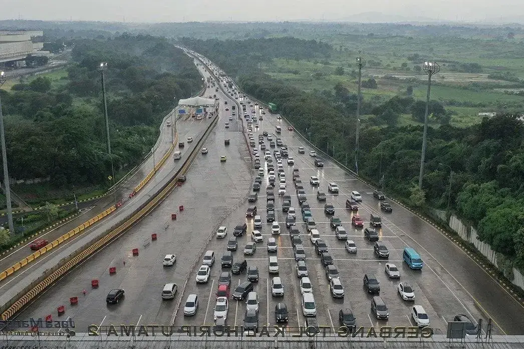 police-foil-smuggling-of-over-1-kg-of-meth-at-minangkabau-airport