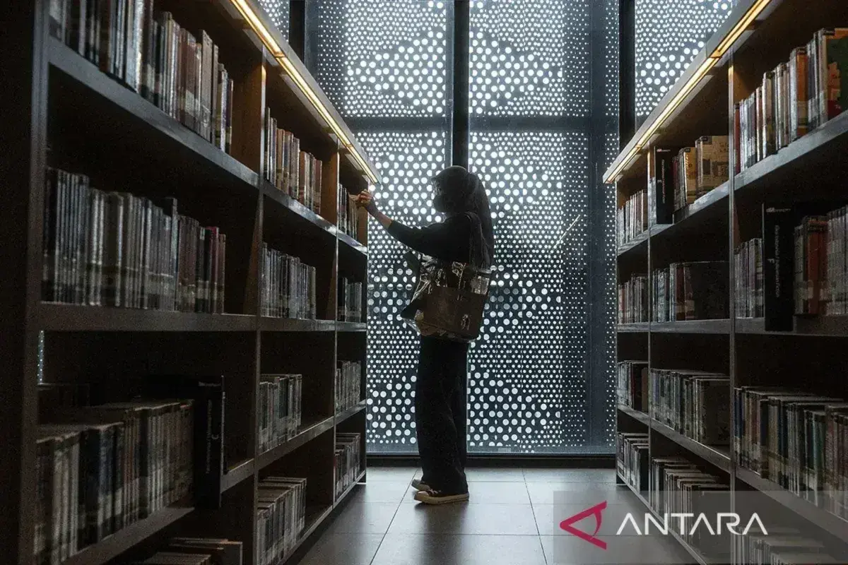 jakarta-to-extend-library-service-hours-to-10-am
