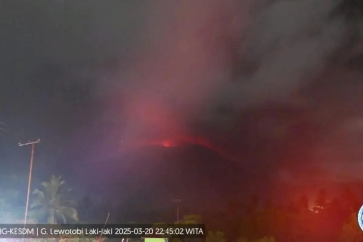 mount-lewotobi-laki-laki-raised-to-highest-alert-level-amid-increased-eruption-activity