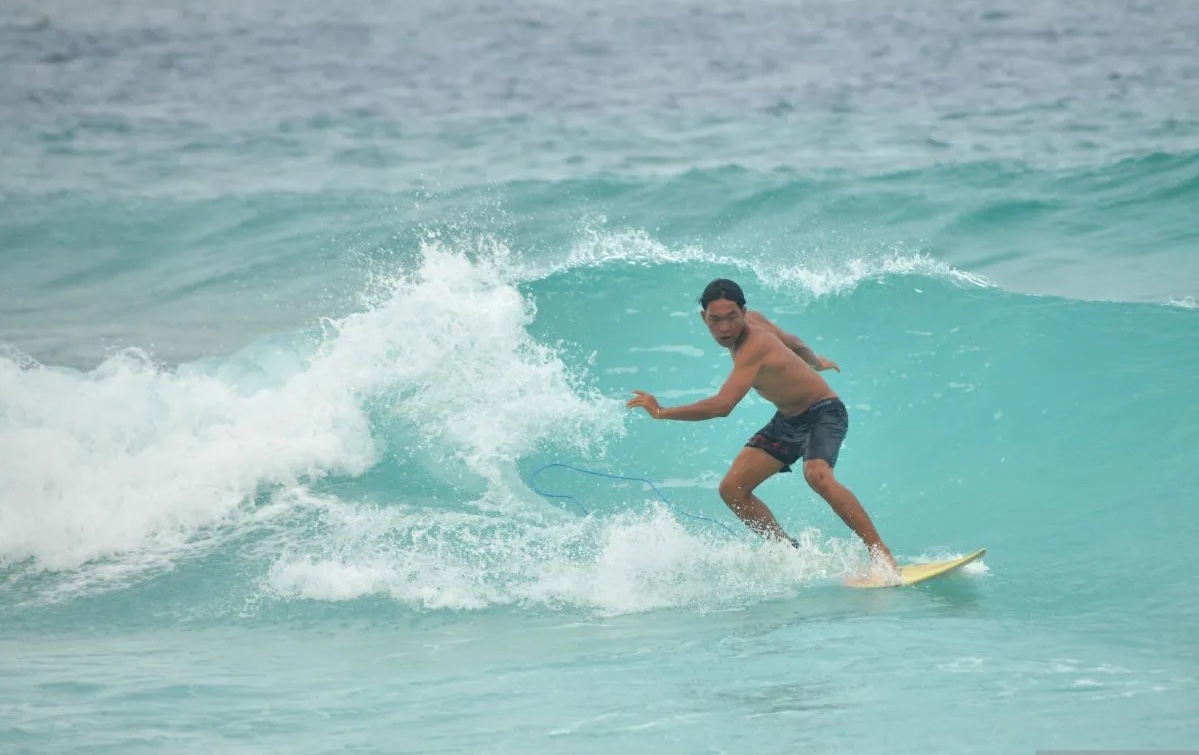 italian-surfer-dies-after-swordfish-incident-while-surfing-in-mentawai