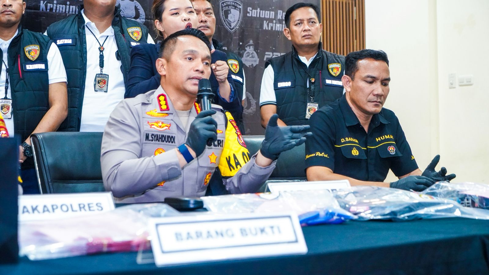 police-arrest-online-gambling-operators-with-the-turnover-of-idr-60-million