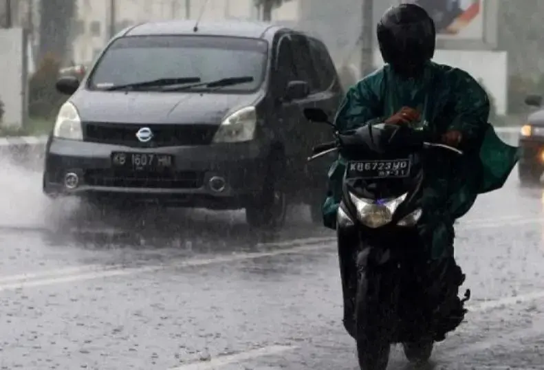 bmkg-warns-people-for-extreme-weather-in-number-of-areas