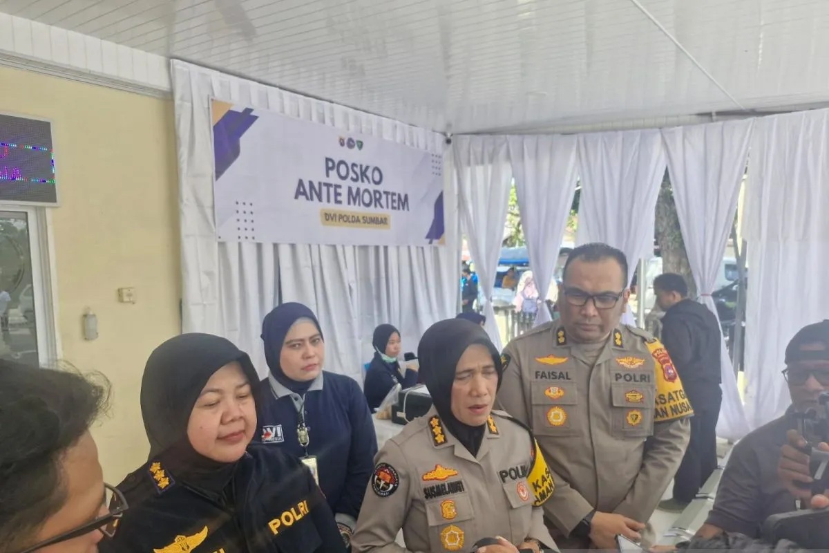 dvi-team-races-to-identify-disaster-victims-in-west-sumatra